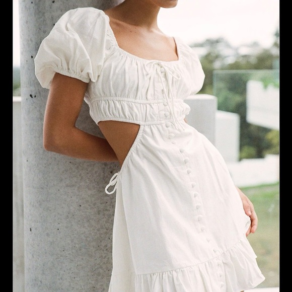 Thomas Sabo Dresses & Skirts - Thomas Sabo White Ruched Puff Sleeve Mini Dress